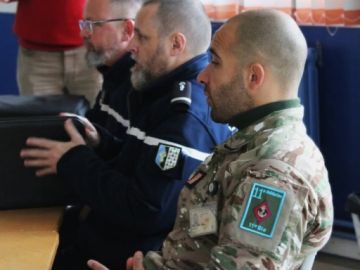 [𝗩𝗶𝗲 𝗱𝗲 𝗹𝗮 𝗟𝗶𝗴𝘂𝗲]

🔥 Le 4 novembre, les clubs bretons et la Ligue Ouest FCD se sont retrouvés pour une matinée d’échanges productive !

Au programme :
💬...