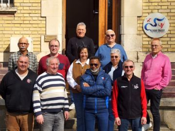 [𝗩𝗶𝗲 𝗱𝗲 𝗹𝗮 𝗟𝗶𝗴𝘂𝗲 - 𝗦𝗲́𝗺𝗶𝗻𝗮𝗶𝗿𝗲 𝘁𝗿𝗲́𝘀𝗼𝗿𝗶𝗲𝗿(𝗲)𝘀] 

✨ La Ligue Ouest FCD a eu le plaisir d’accueillir, dans ses locaux, le séminaire annuel des trésorières et...